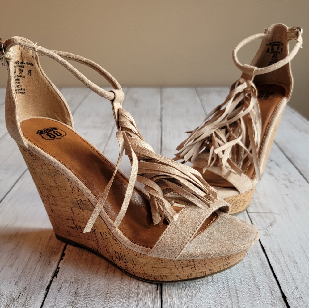 Route 66 Trixie Wedge in Tauoe